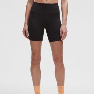 Lululemon Wunder Train High-Rise Shorts 6”